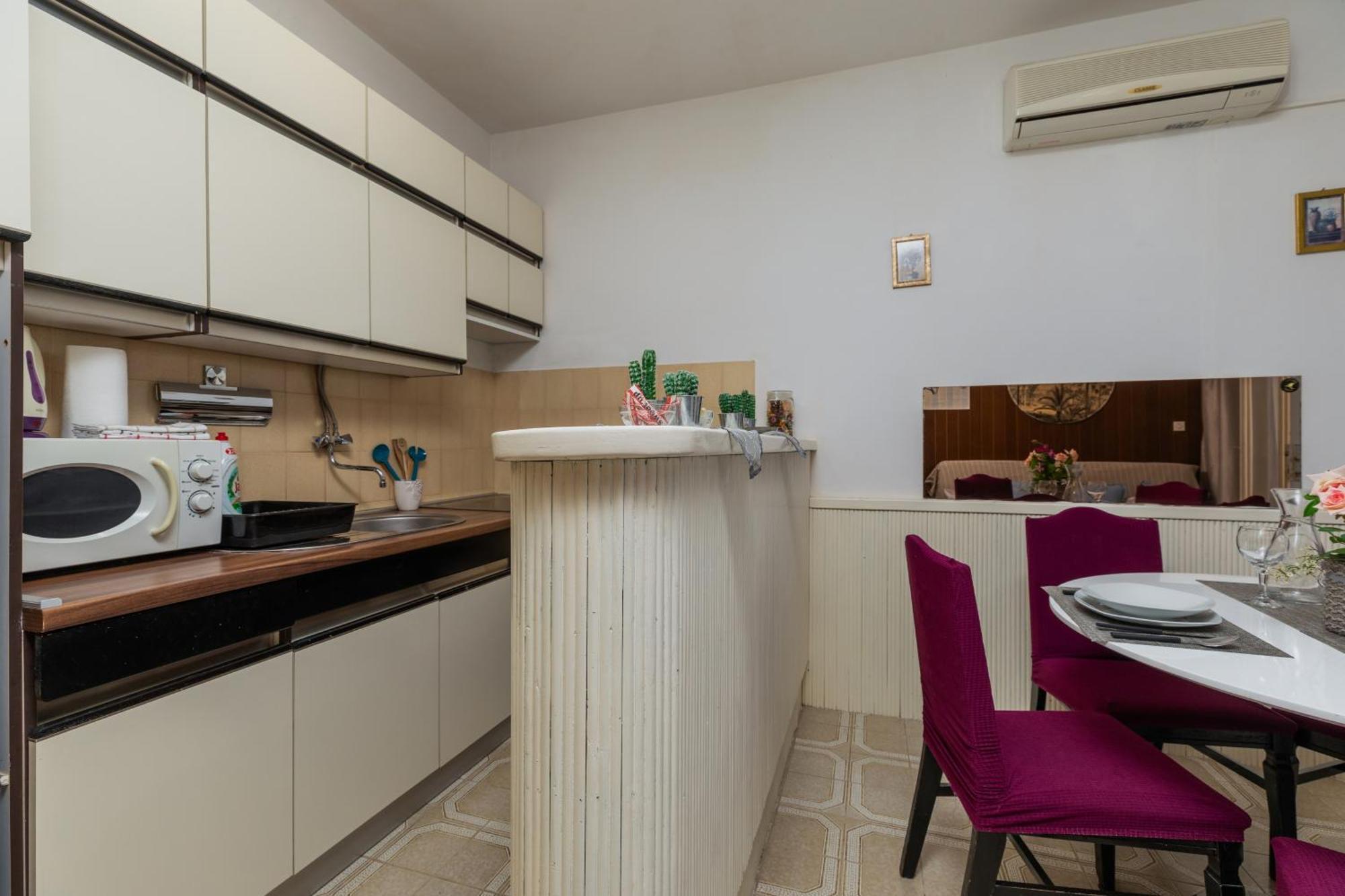Apartments By The Sea Balica Rat, Omis - 1065 Номер фото